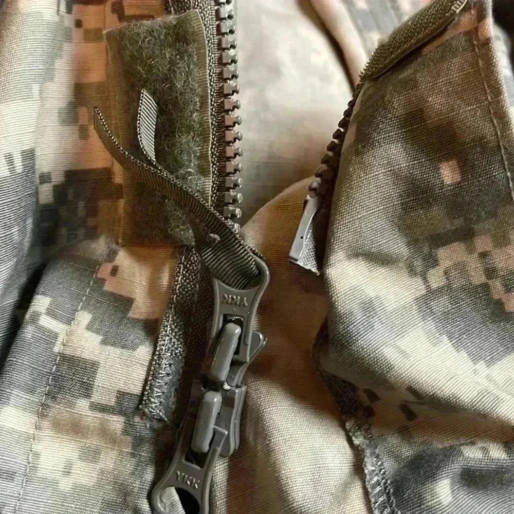 Military jacket. Size medium/long. - image 10